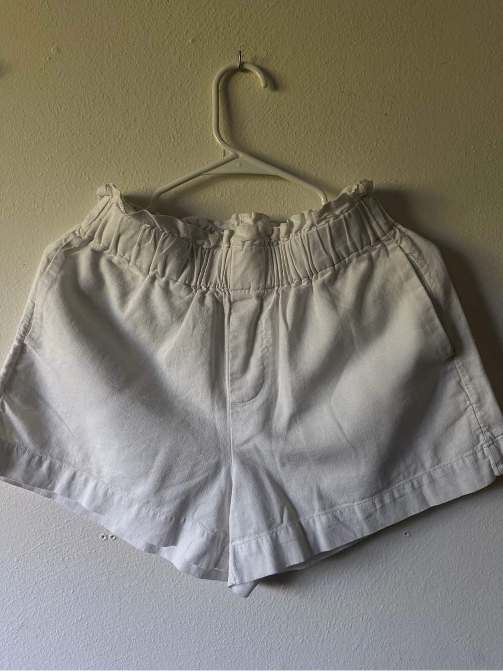a new day White High-Waist Elastic Casual Shorts